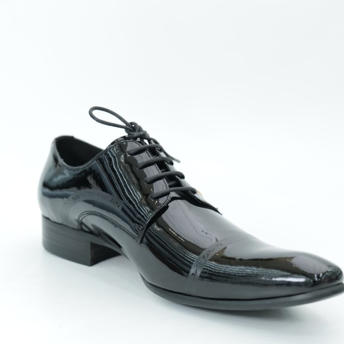 Derby shoes