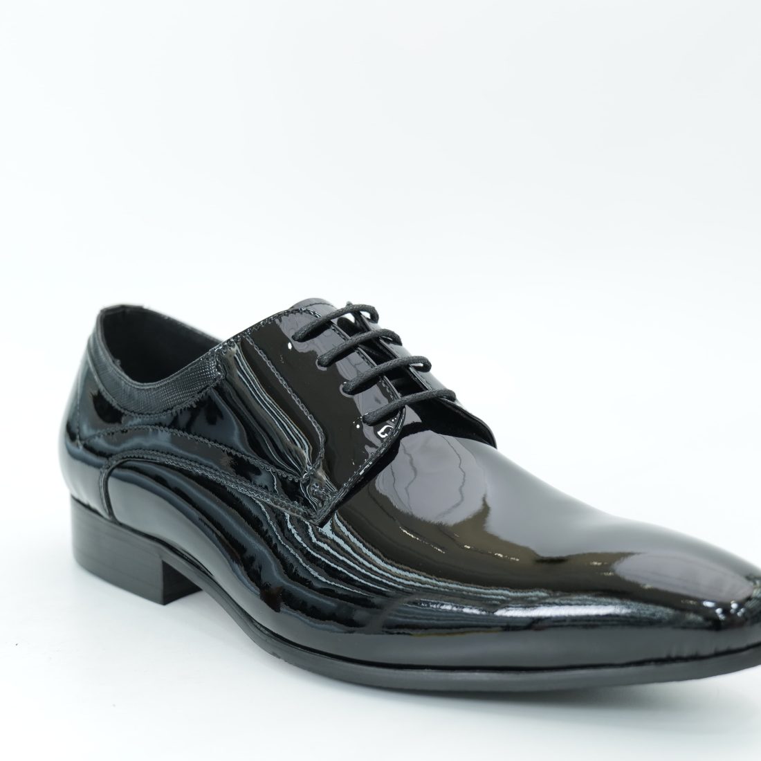 Derby shoes