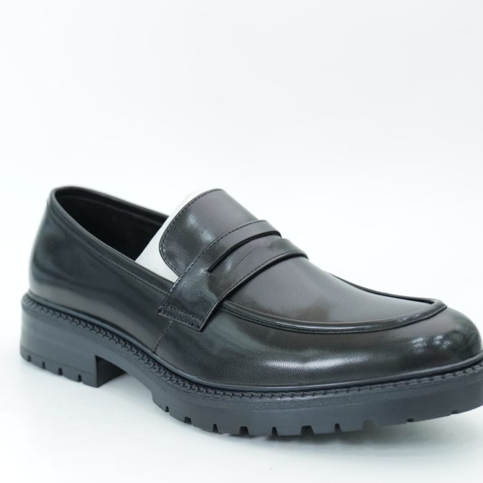 Platform shoes