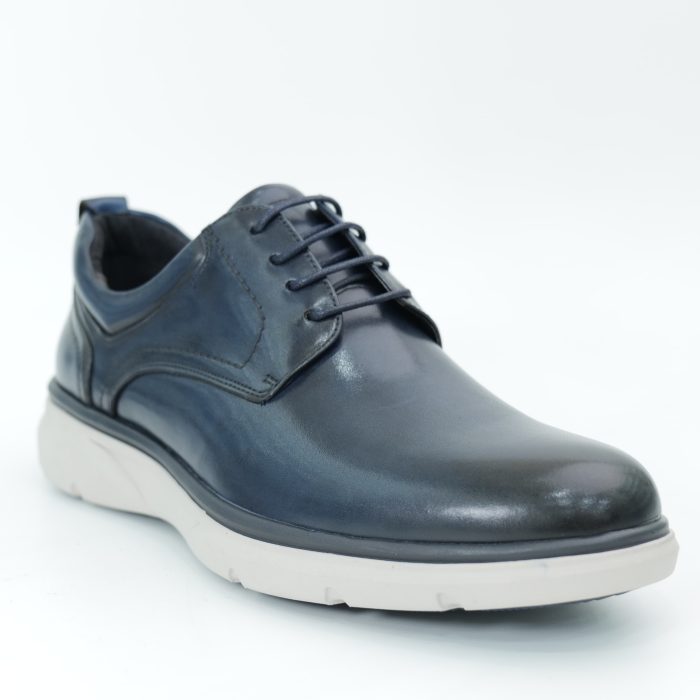Casual shoes
