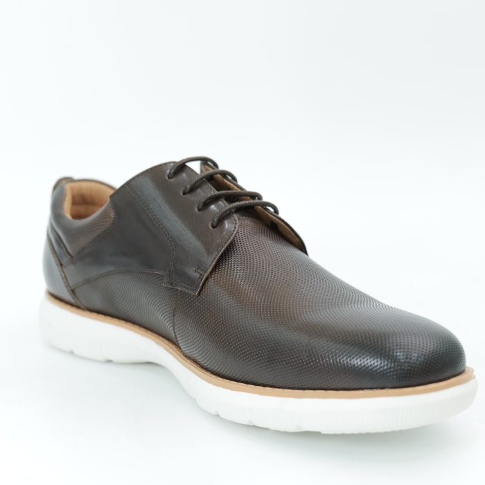 Casual shoes